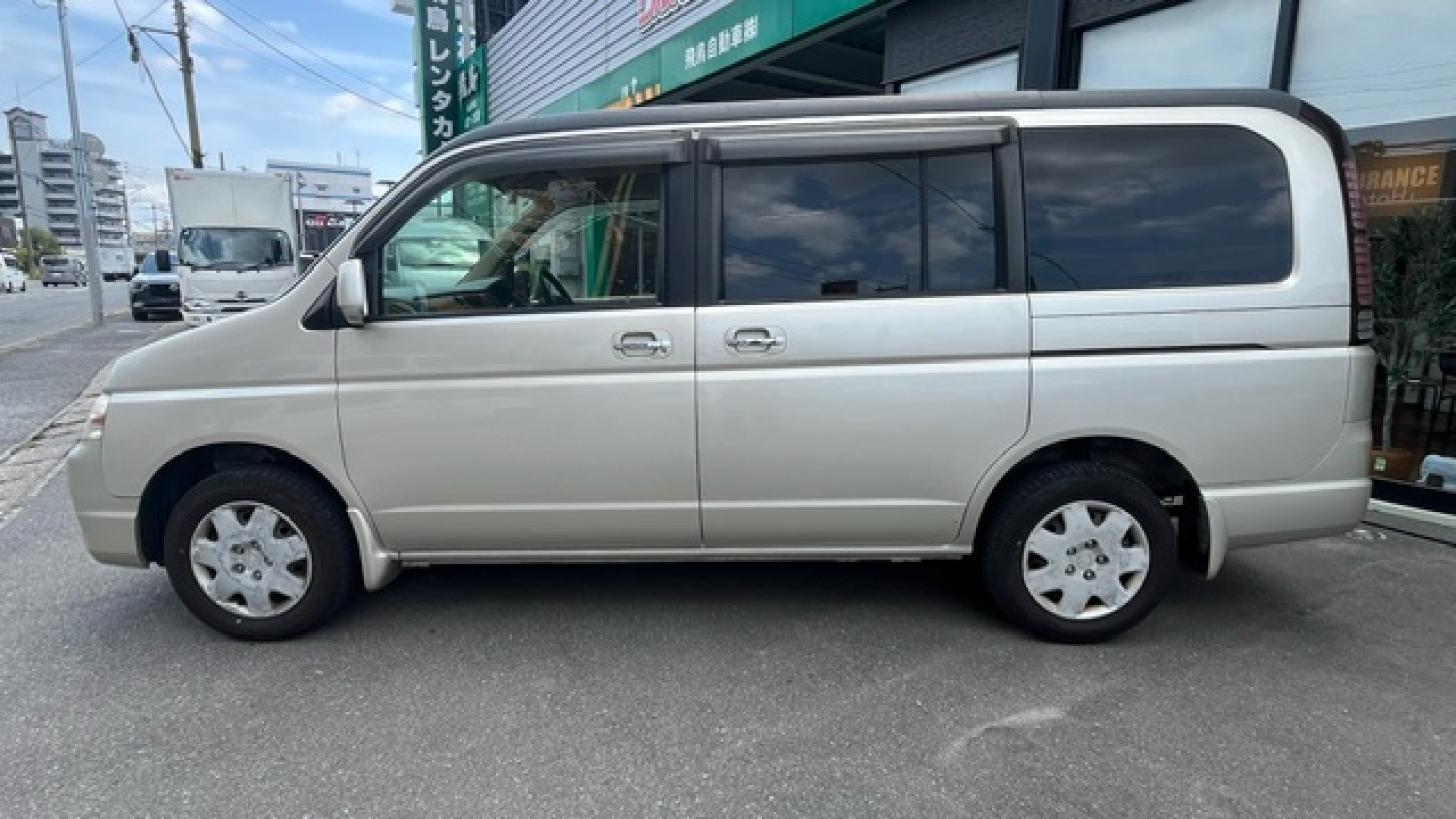 ステップワゴン4WD