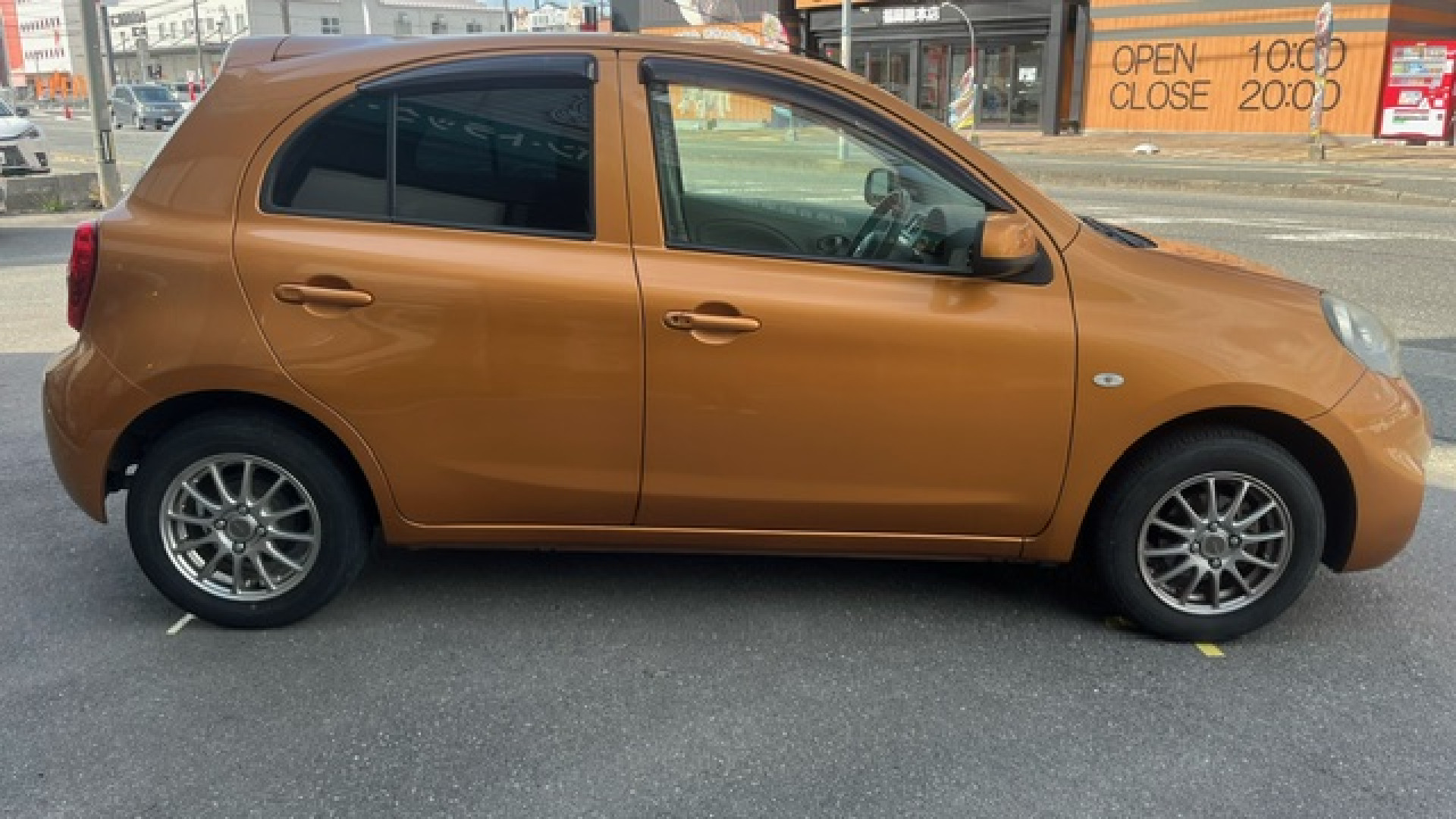 マーチX