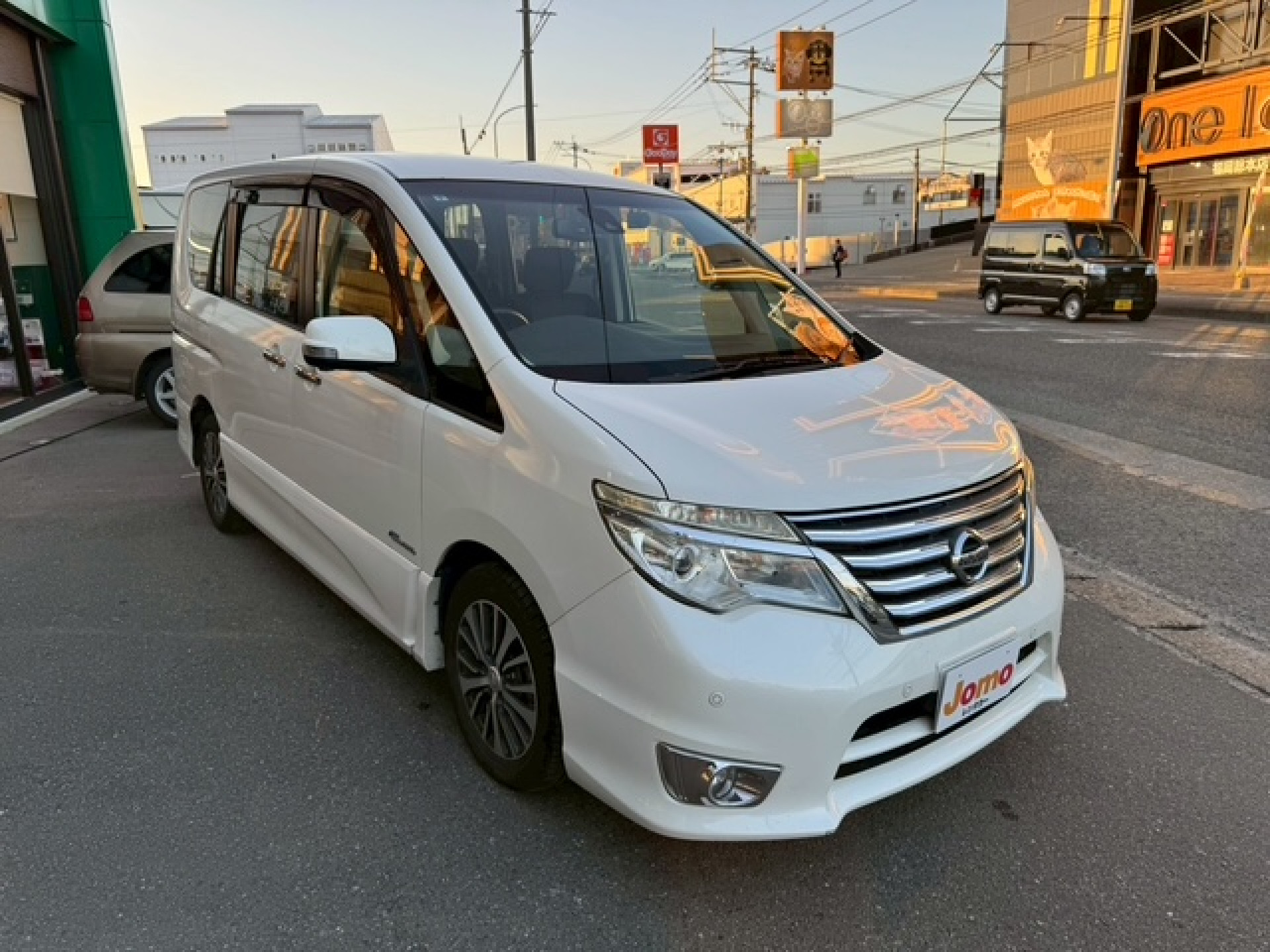 セレナハイウェスターSーHYBRID